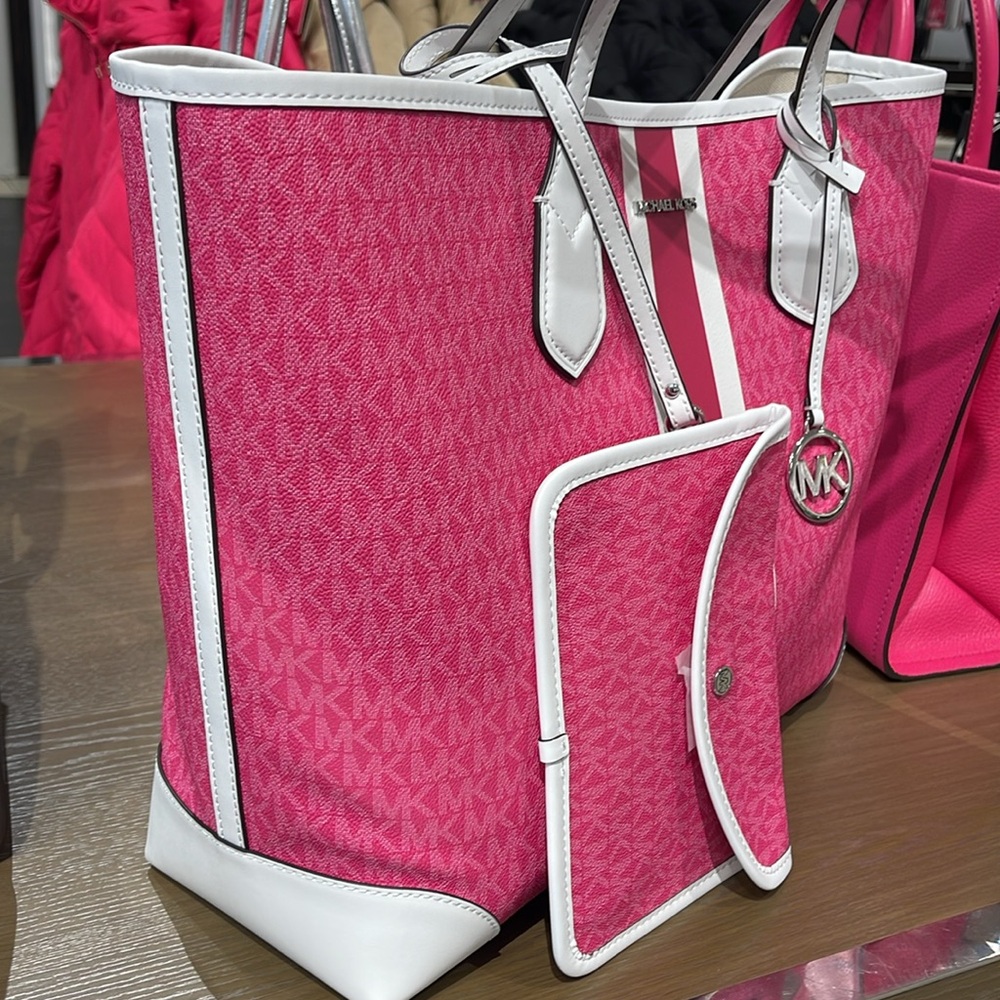 Michael Kors Eva Large Signature Logo Stripe Tote Bag Dragonfruit 
NWT - Picture 16 of 16